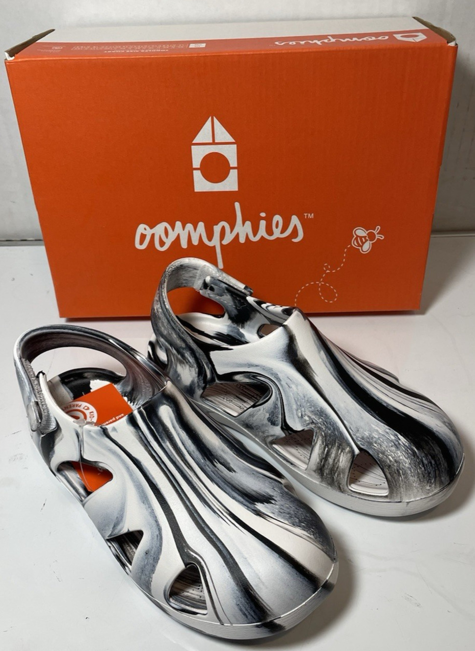 Oomphies River Water Sandals Slip on Size 12 Youth Black/White Crocs Style